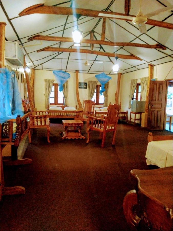 Heina Nature Resort - Eco Home And Yala Safari 카타라가마 외부 사진