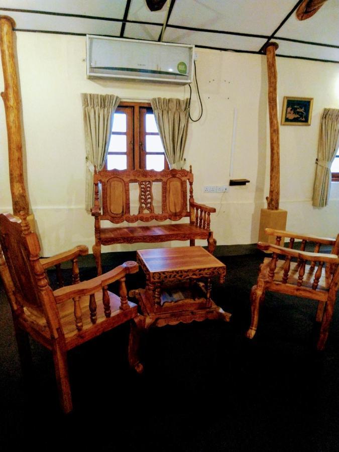 Heina Nature Resort - Eco Home And Yala Safari 카타라가마 외부 사진