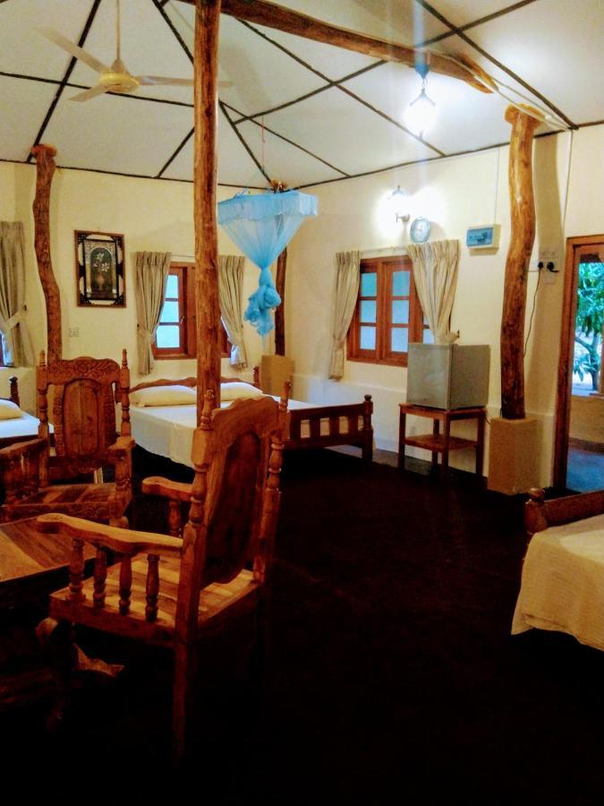 Heina Nature Resort - Eco Home And Yala Safari 카타라가마 외부 사진