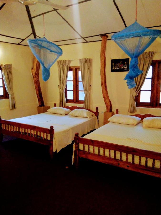 Heina Nature Resort - Eco Home And Yala Safari 카타라가마 외부 사진
