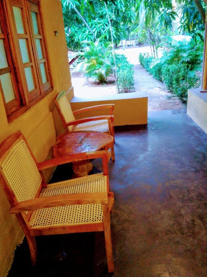 Heina Nature Resort - Eco Home And Yala Safari 카타라가마 외부 사진