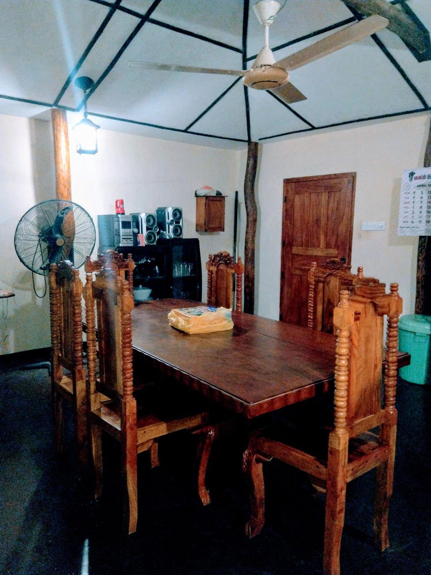 Heina Nature Resort - Eco Home And Yala Safari 카타라가마 외부 사진